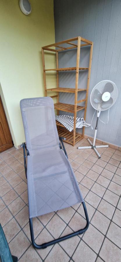 1-Zimmer Appartment In Aprilia Marittima Mit Gemeinschaftspool Экстерьер фото